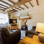 Character In West Burton, Wensleydale Holiday home West Burton
