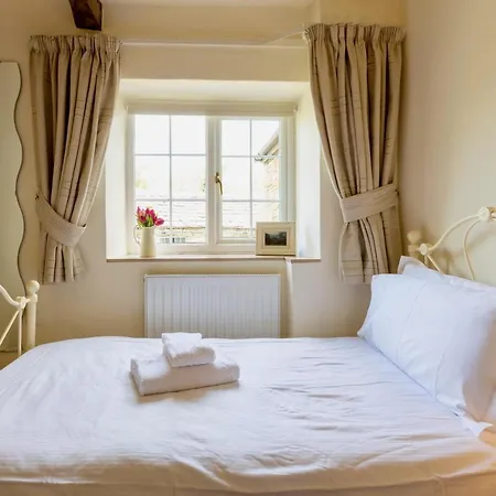 펜션 Character In West Burton, Wensleydale *